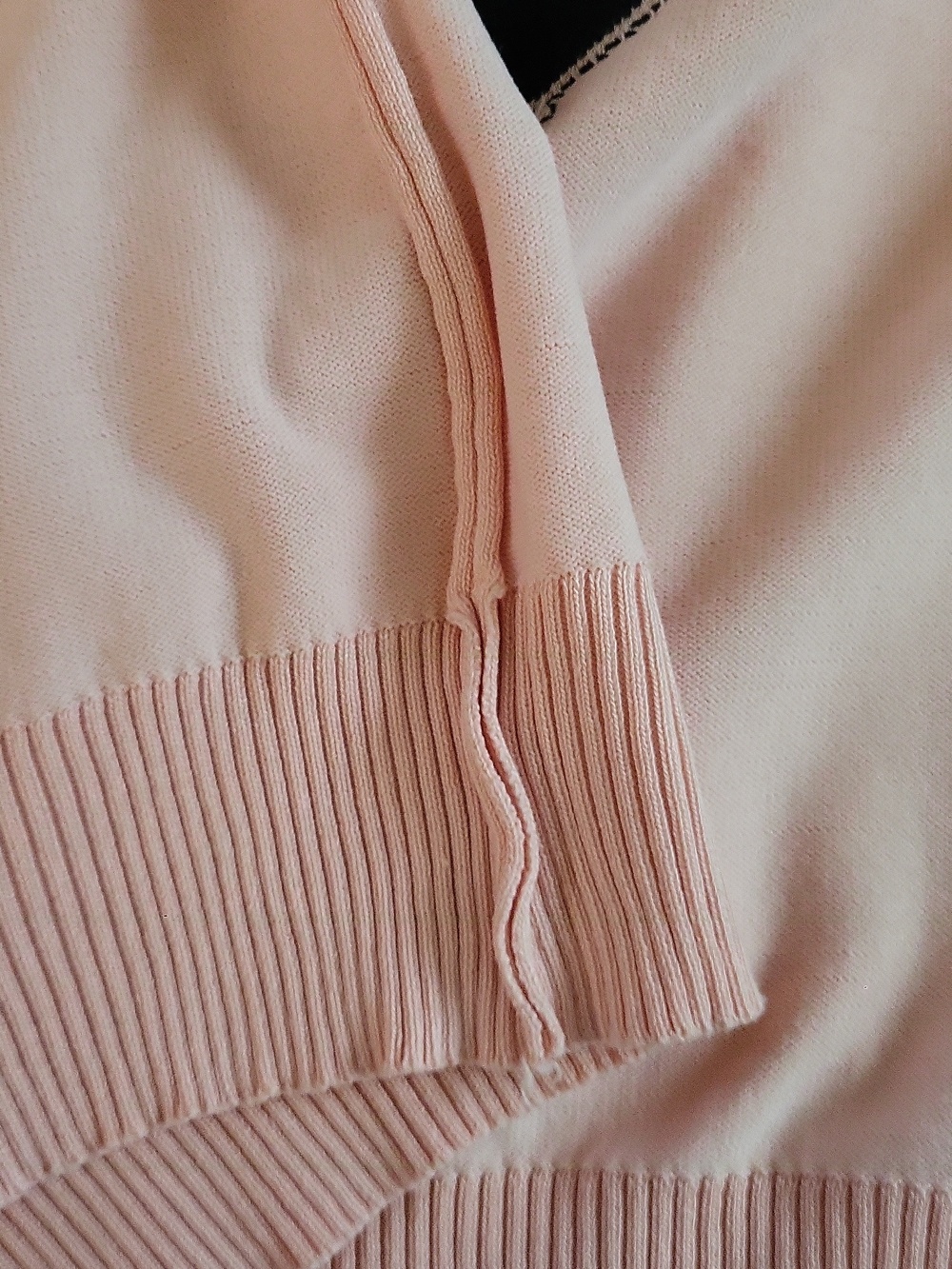 Prada Pink Logo Short-Sleeve Knit Top 20 Across 21 Up & down - Picture 11 of 12
